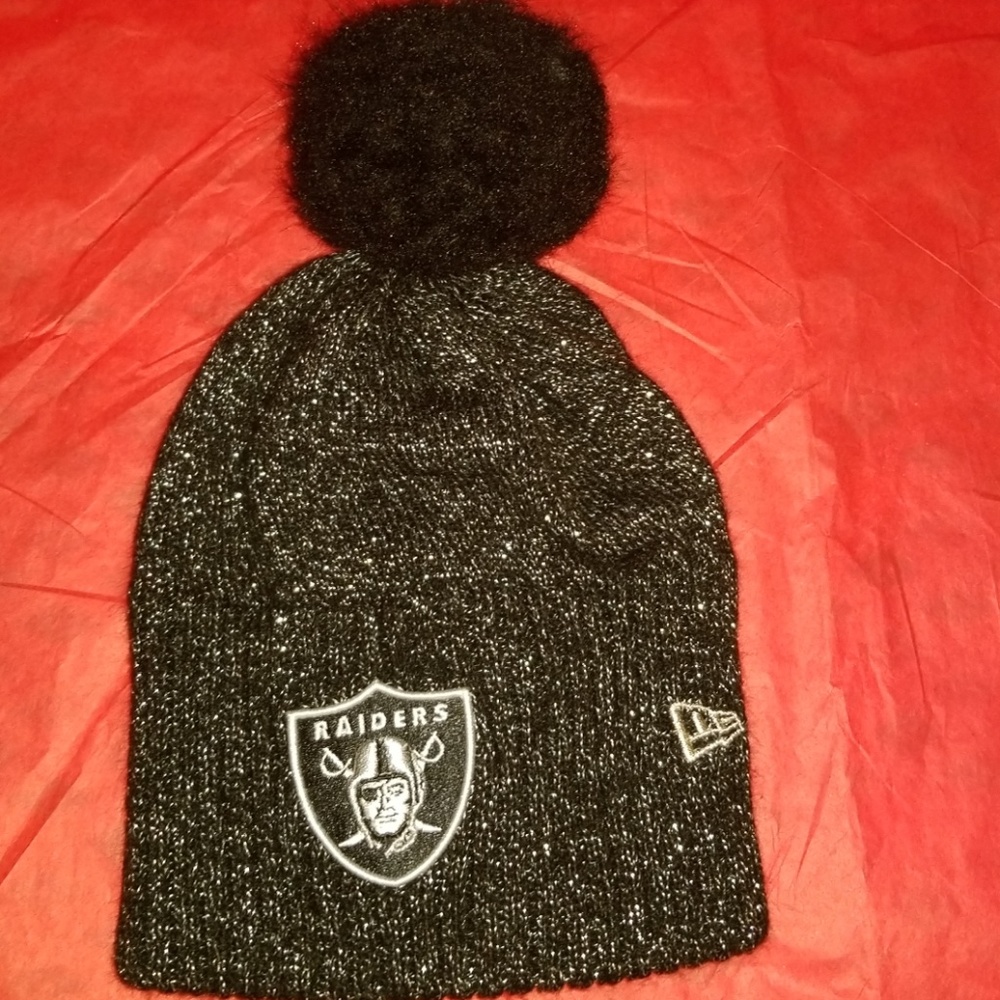 Women's Raider beanie black shimmering Silver